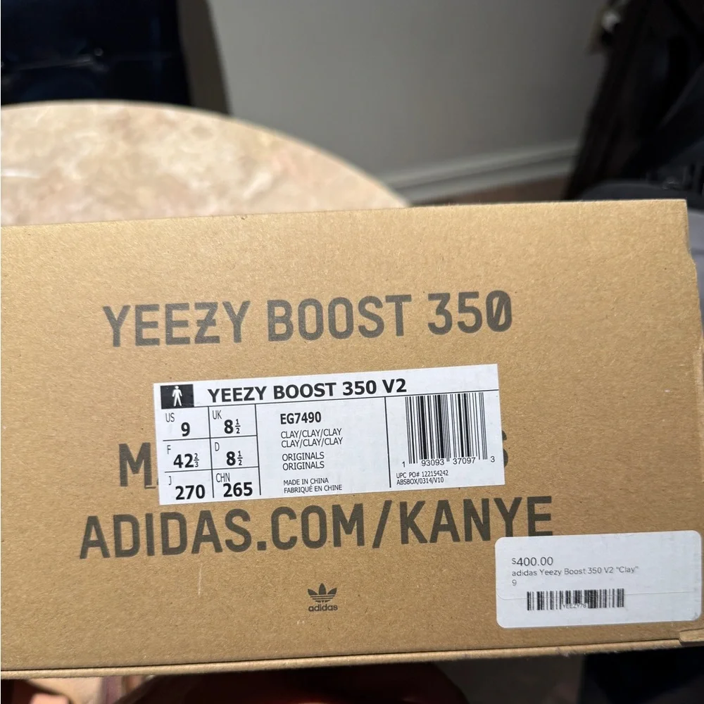 Yeezy boost 350 V2 Clay - Picture 6 of 8
